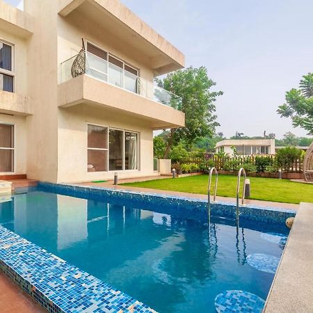Villa Azul By Stayvista, Offering A Snooker Table, Terrace, Swimming Pool & A Spacious Lawn With A Charming Gazebo For A Perfect Getaway Lonavala Dış mekan fotoğraf