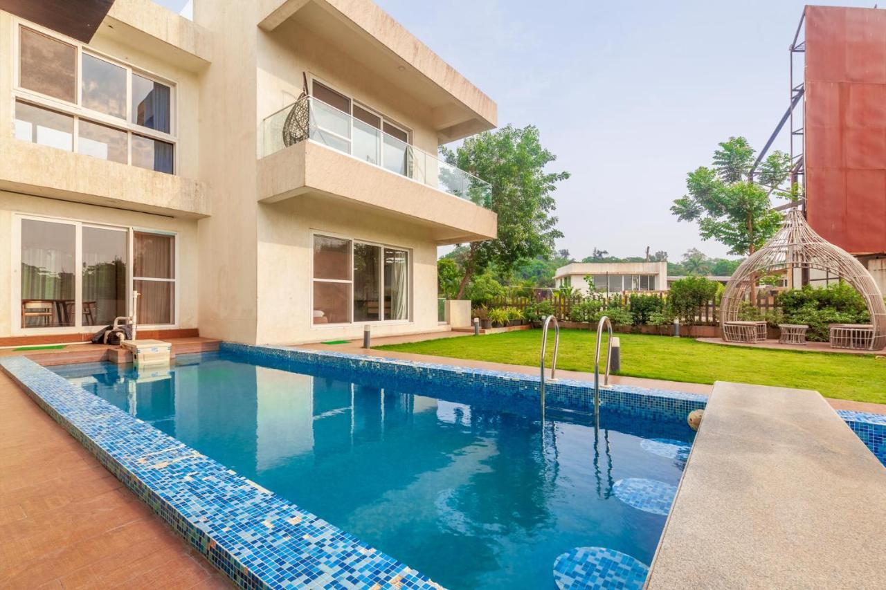 Villa Azul By Stayvista, Offering A Snooker Table, Terrace, Swimming Pool & A Spacious Lawn With A Charming Gazebo For A Perfect Getaway Lonavala Dış mekan fotoğraf