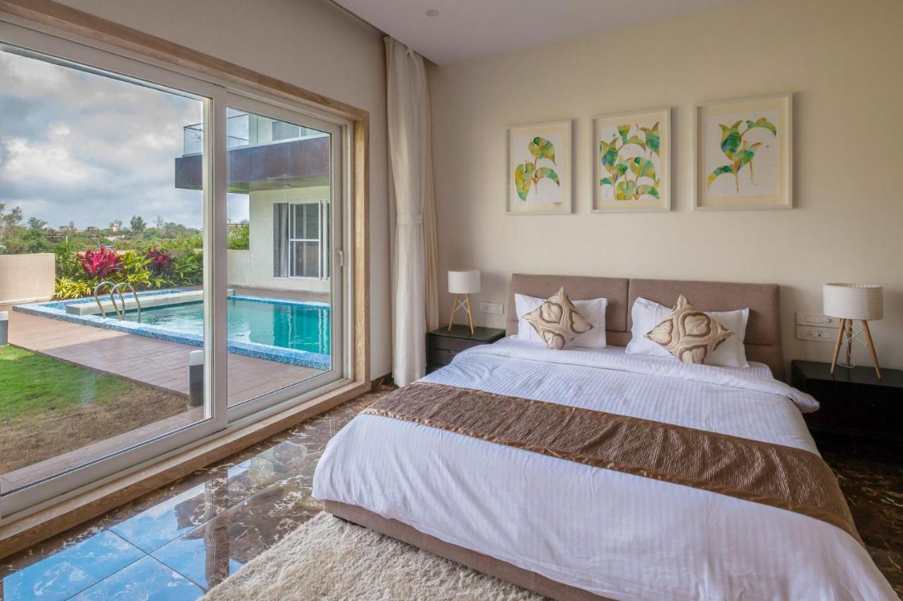 Villa Azul By Stayvista, Offering A Snooker Table, Terrace, Swimming Pool & A Spacious Lawn With A Charming Gazebo For A Perfect Getaway Lonavala Dış mekan fotoğraf