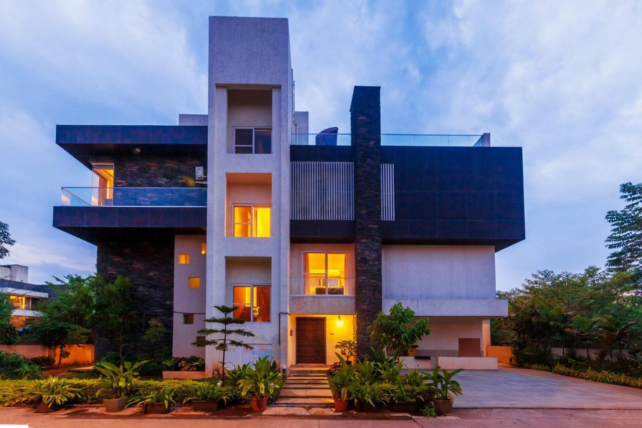 Villa Azul By Stayvista, Offering A Snooker Table, Terrace, Swimming Pool & A Spacious Lawn With A Charming Gazebo For A Perfect Getaway Lonavala Dış mekan fotoğraf
